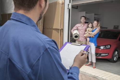 Preparation checklist and packing help for flat removals in Edgware
